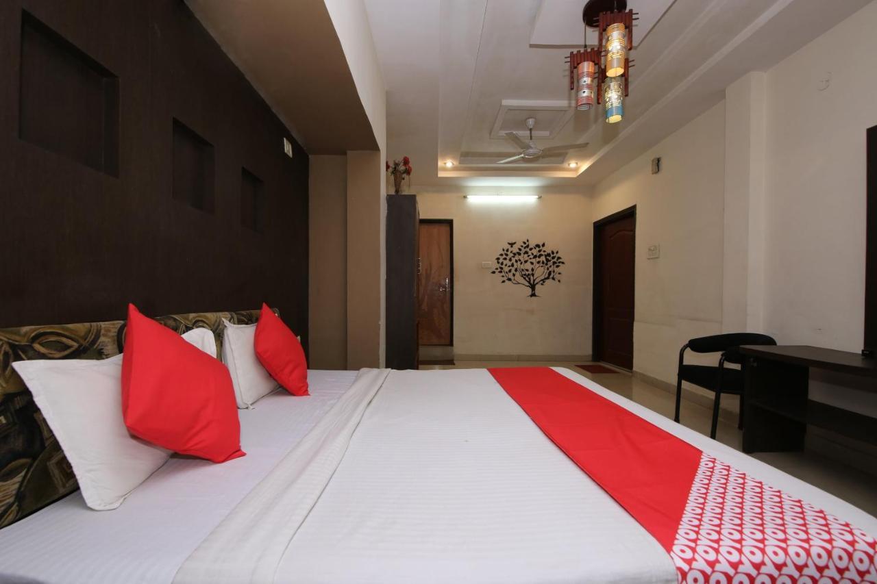 Oyo Hotel Shubhkamna Джабалпур Екстериор снимка