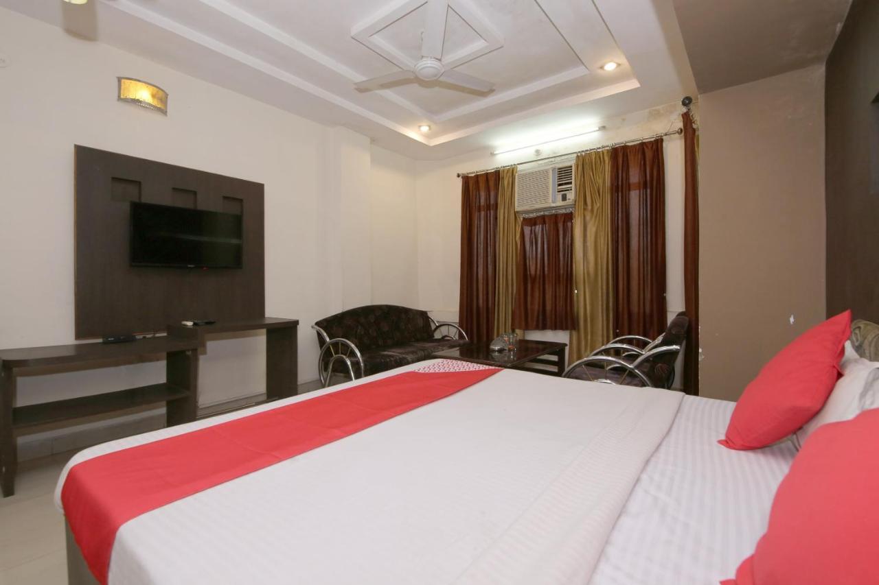 Oyo Hotel Shubhkamna Джабалпур Екстериор снимка