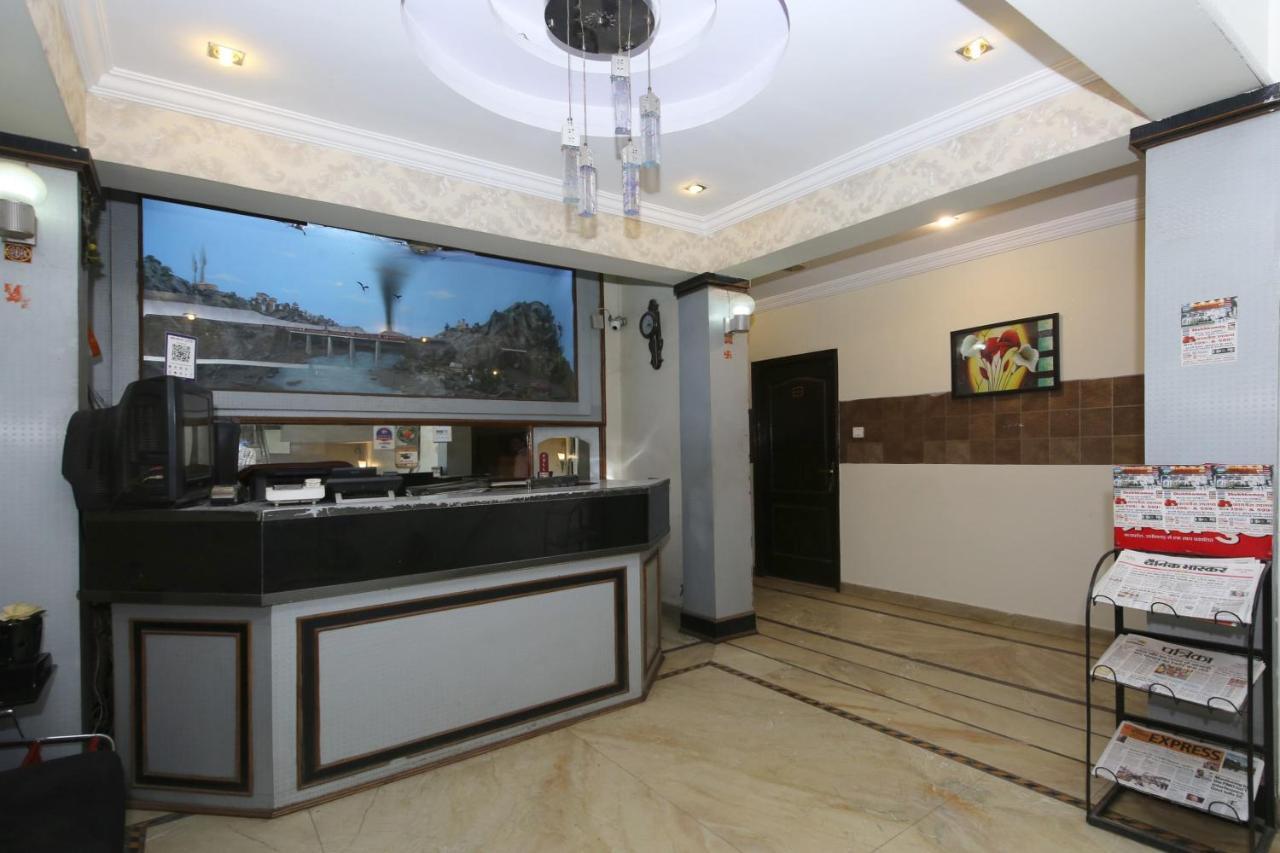 Oyo Hotel Shubhkamna Джабалпур Екстериор снимка