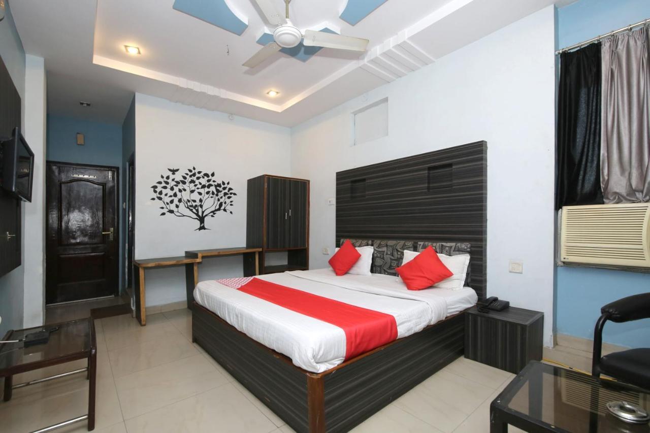 Oyo Hotel Shubhkamna Джабалпур Екстериор снимка