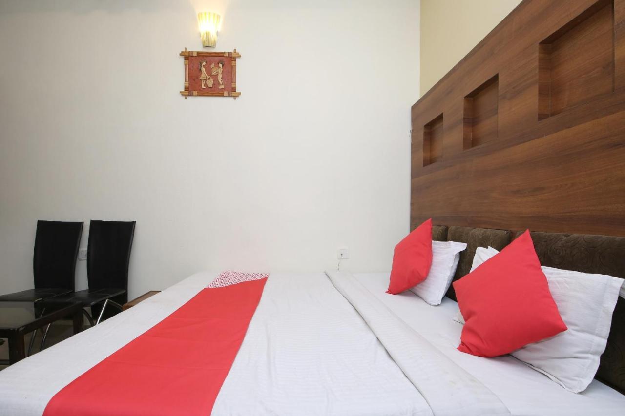 Oyo Hotel Shubhkamna Джабалпур Екстериор снимка