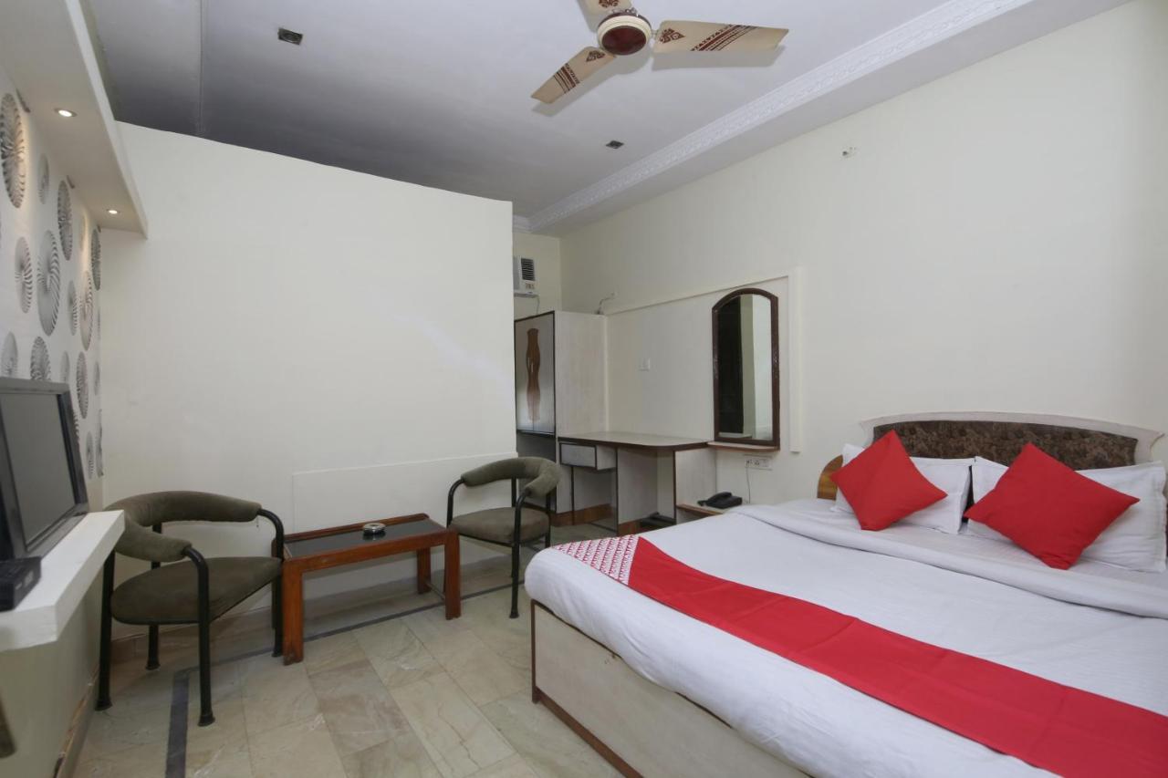 Oyo Hotel Shubhkamna Джабалпур Екстериор снимка